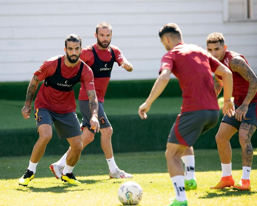 Galatasaray son dakika transferlerini patlatıyor! Icardi değil başka yıldız geliyor