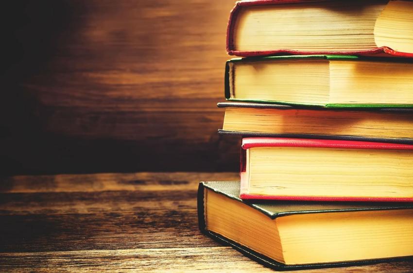 Sırça Köşk neden yasaklandı? Dünya çapında yasaklanan 10 kitap!