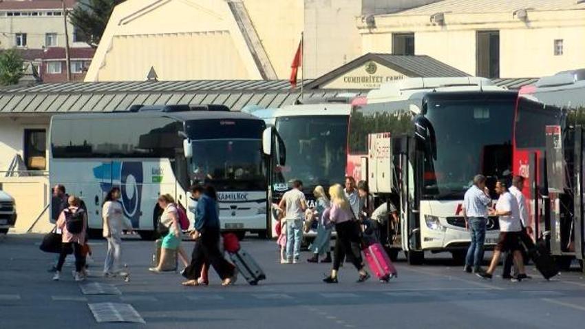 15 Temmuz Demokrasi Otogarı'nda dönüş hareketliliği sürüyor