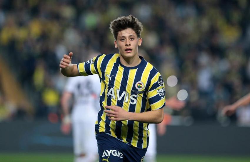 Fenerbahçe'nin yeni 10 numarası hayırlı olsun! Daha 18 yaşında bir Amerikalı...
