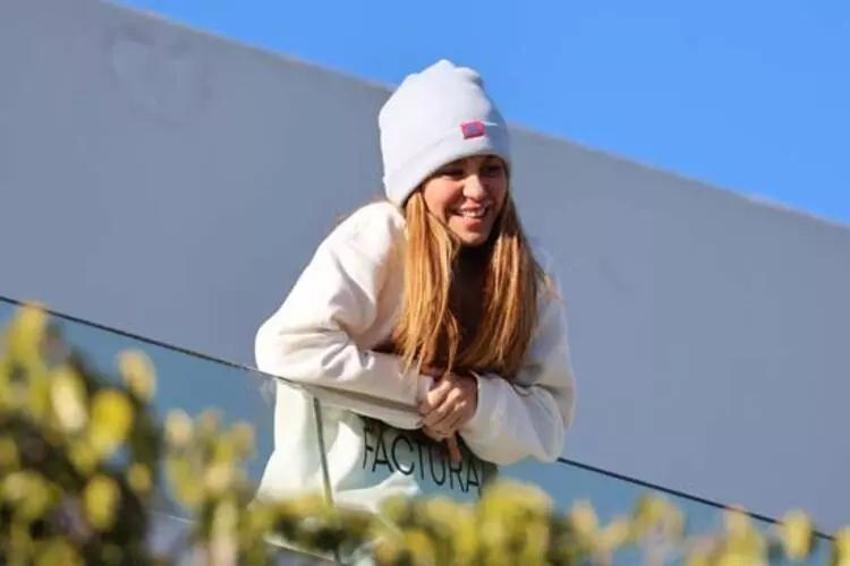 Shakira, Gerard Pique ile ayrılık sonrası yeni aşkı ile görüntülendi