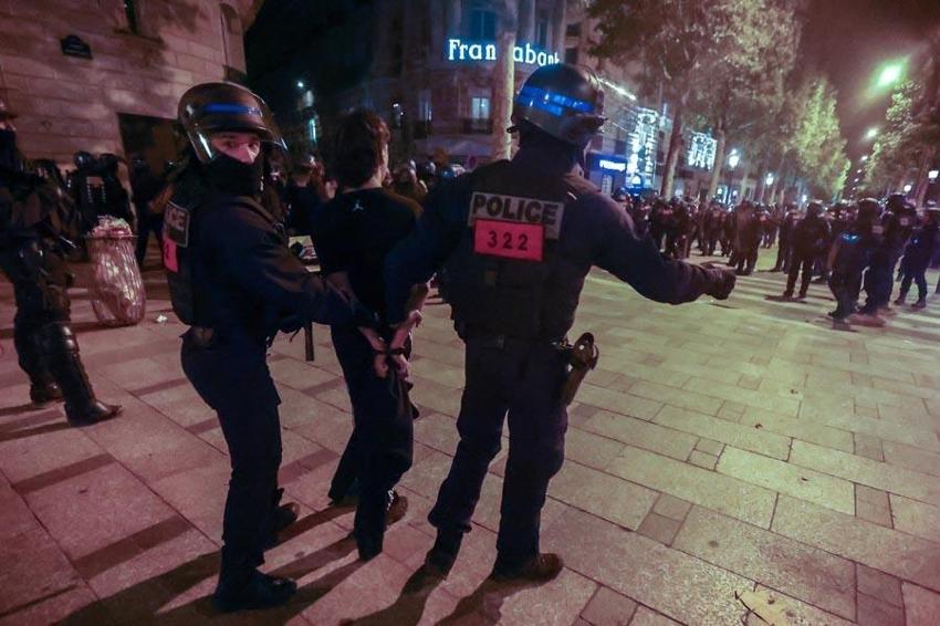 Fransa Cumhurbaşkanı Macron'dan eylemciler için skandal teklif!