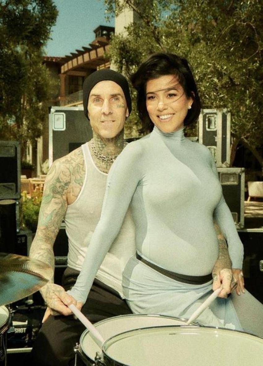 Kourtney Kardashian'dan üzen haber! Karnındaki bebeğini ameliyat ettiler