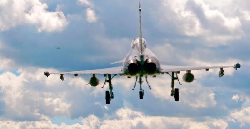 Estonya'da tehlikeli yakınlaşma! Rus ve İngiliz uçakları havada karşı karşıya...