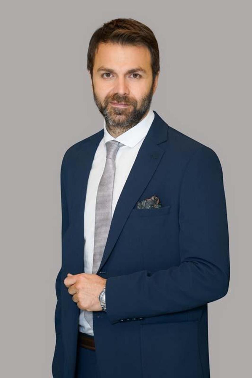 'Ya Çok Seversen' bu akşam başlıyor! İşte çok konuşulacak karakterleri….