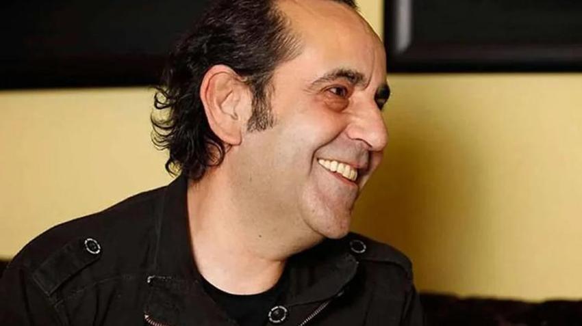 Ünlü sanatçı Özkan Uğur hayatını kaybetti!