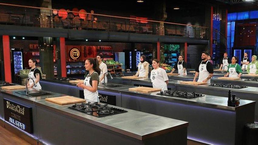 MasterChef'te gergin anlar! Mehmet Şef hepsini gönderdi: Var mı başka babayiğit?