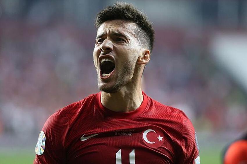 Transferde Fenerbahçe şova hazırlanıyor! İşte taraftarları ayağa kaldıracak isimler...