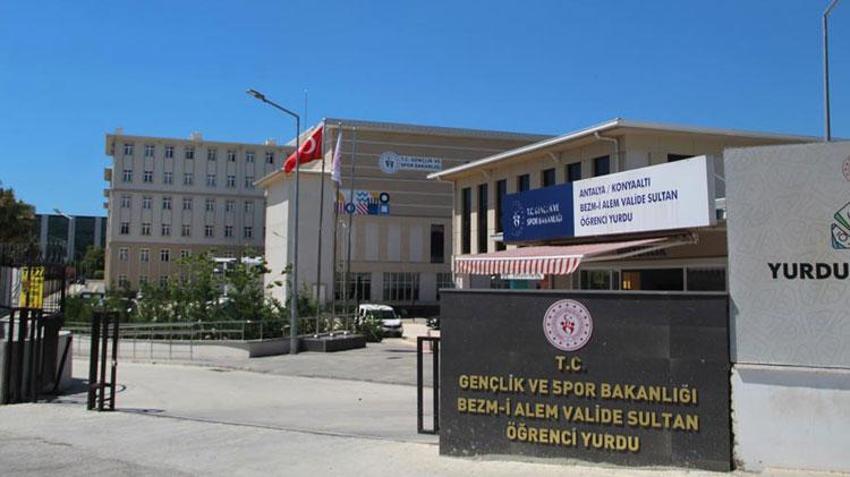 Gençlere 5 yıldızlı otel konforunda ücretsiz tatil başladı!
