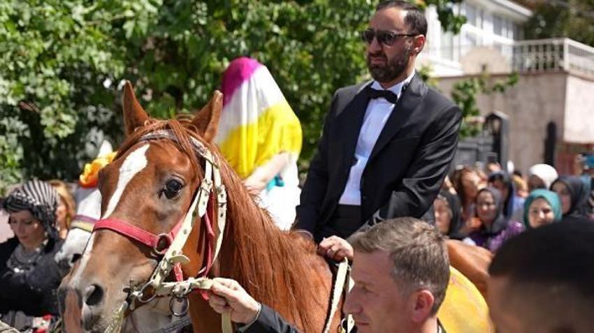 Aşiret düğününde dudak uçuklatan takı! 15 kişi tam 4 saatte sayabildi