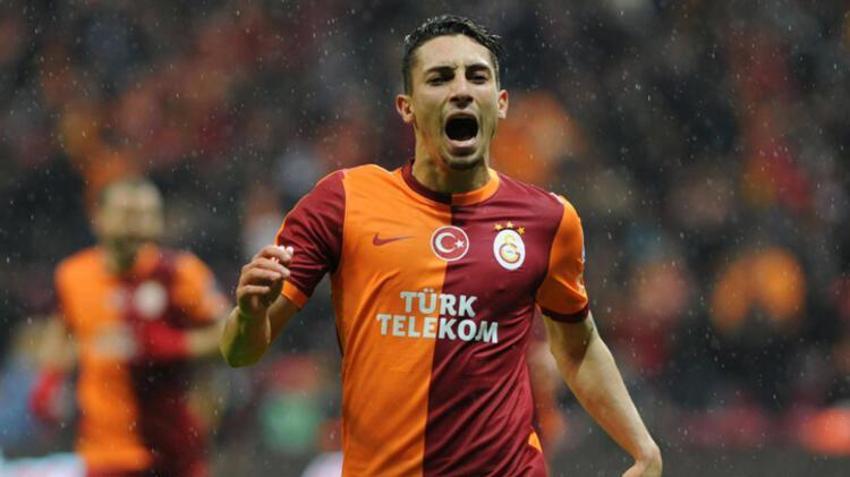 Yıldız futbolcudan Fenerbahçelileri kızdıracak sözler: Oynamam, en büyük rakibim
