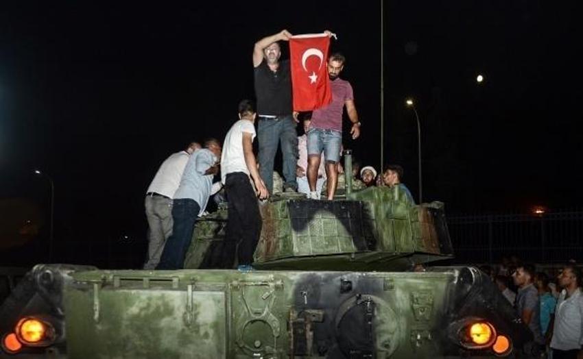 15 Temmuz darbe girişimi ne zaman oldu? 15 Temmuz darbe girişimi nasıl ve nerede oldu? 15 günü neler yaşandı?