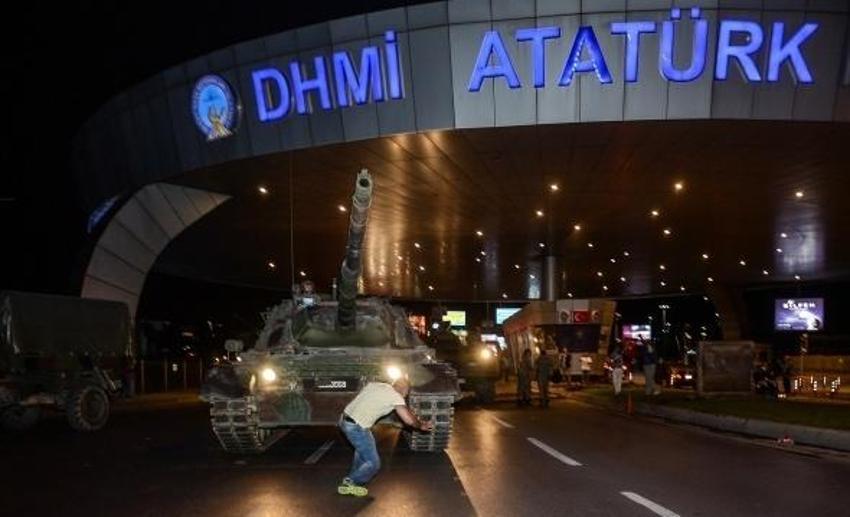 15 Temmuz darbe girişimi ne zaman oldu? 15 Temmuz darbe girişimi nasıl ve nerede oldu? 15 günü neler yaşandı?