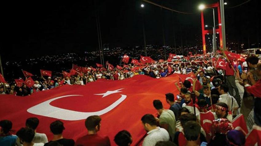 15 Temmuz gecesi ölümü göze aldılar: Ayağındaki alçıayı çıkarıp tankların üstüne yürüdü