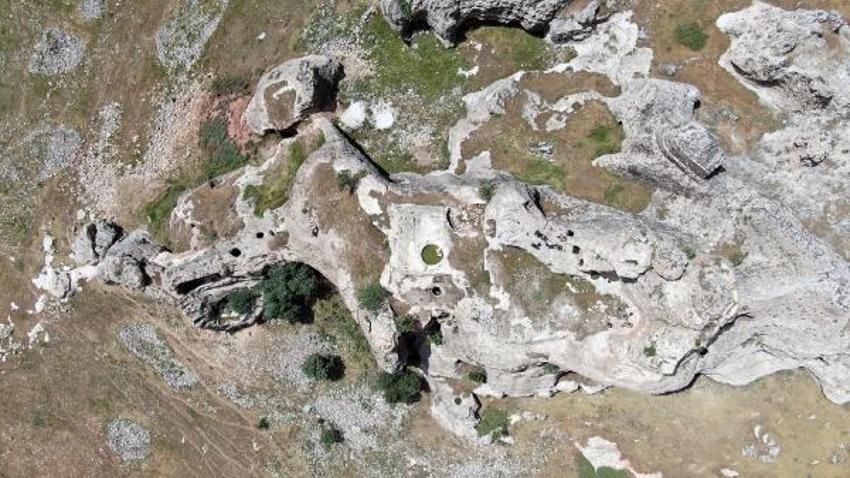 Ayn Dar Kalesi’nde gizli geçit keşfedildi! "Çok sayıda mezar var"