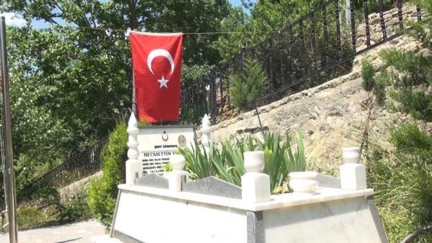Şehit Necmettin öğretmenle ilgili kahreden detay yıllar sonra ortaya çıktı! Annesi o son konuşmayı anlattı