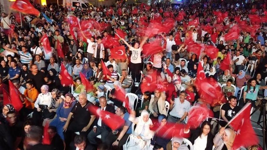Tüm Türkiye'de "15 Temmuz"a özel etkinlik ve gösteriler düzenlendi