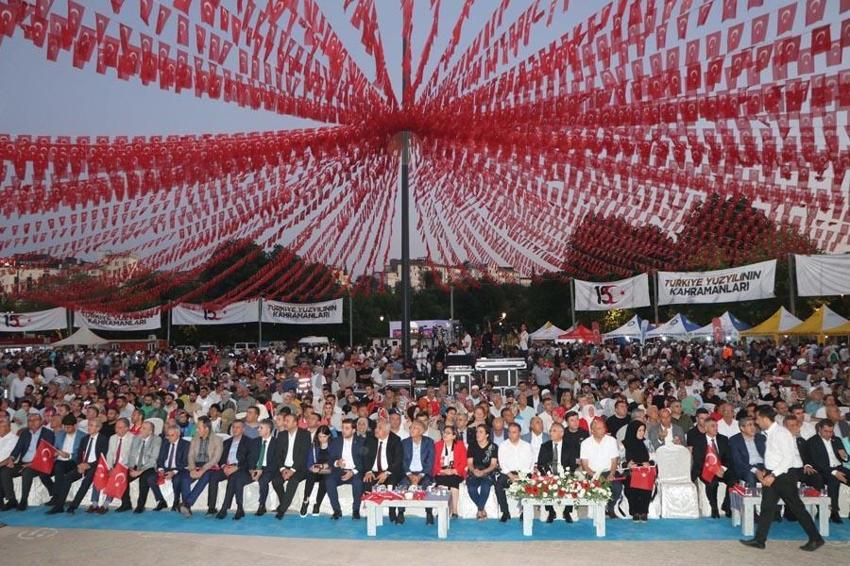Tüm Türkiye'de "15 Temmuz"a özel etkinlik ve gösteriler düzenlendi