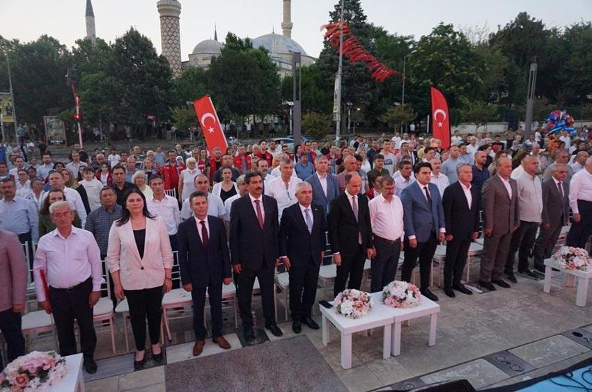Tüm Türkiye'de "15 Temmuz"a özel etkinlik ve gösteriler düzenlendi