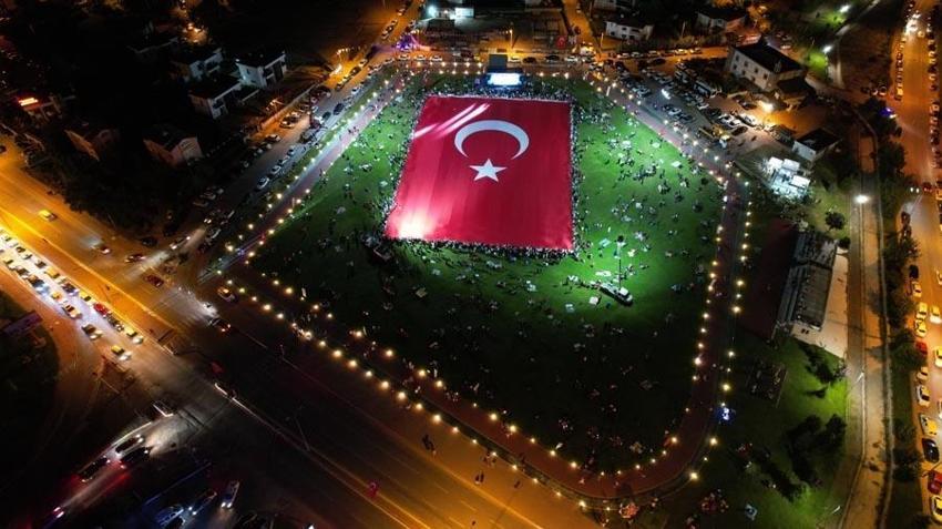 Tüm Türkiye'de "15 Temmuz"a özel etkinlik ve gösteriler düzenlendi