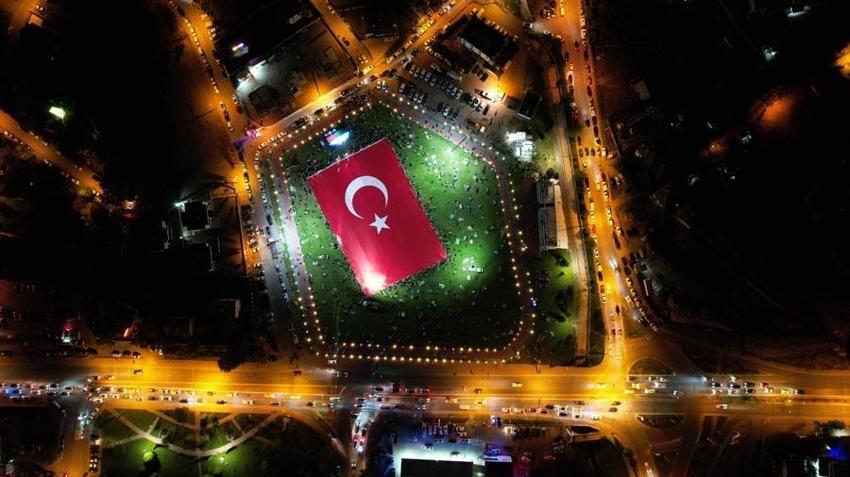 Tüm Türkiye'de "15 Temmuz"a özel etkinlik ve gösteriler düzenlendi