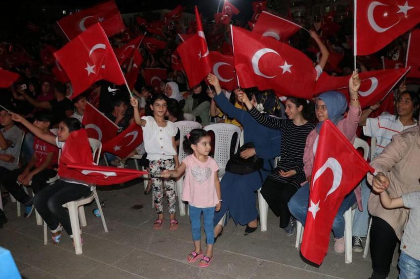 Tüm Türkiye'de "15 Temmuz"a özel etkinlik ve gösteriler düzenlendi