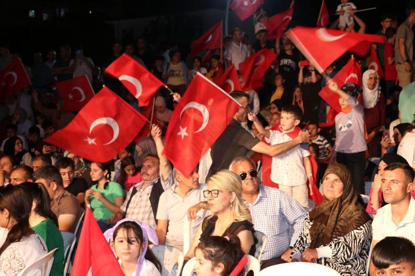 Tüm Türkiye'de "15 Temmuz"a özel etkinlik ve gösteriler düzenlendi