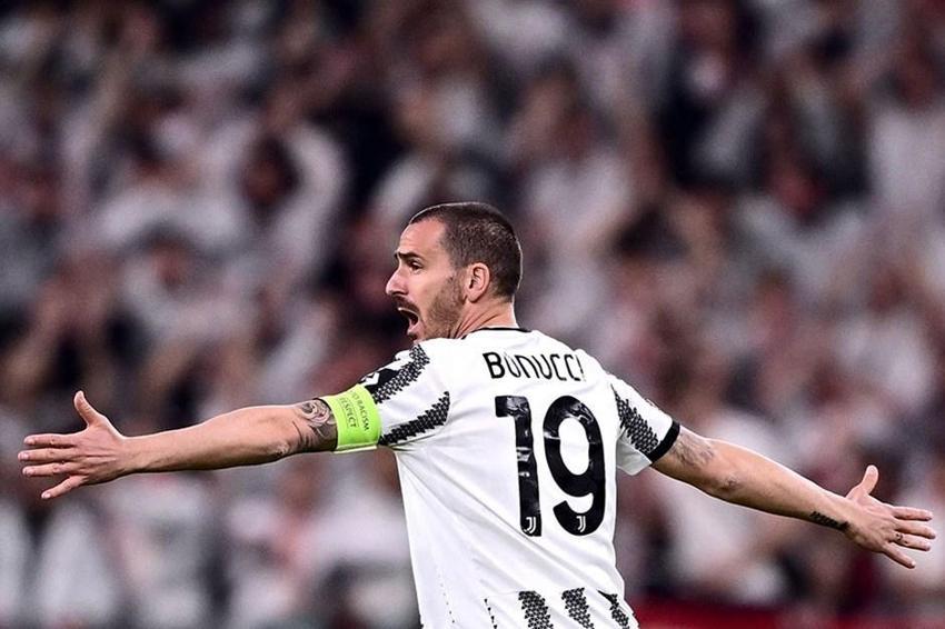 Fenerbahçe camiası güne 10 ayrılık haberiyle uyandı! İsmail Kartal Ali Koç'a raporunu verdi