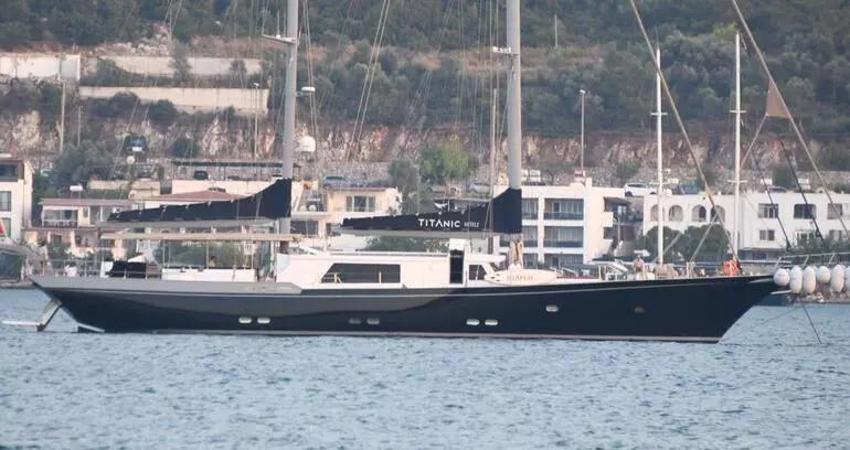 Süper star Ajda Pekkan'a süper tekne!