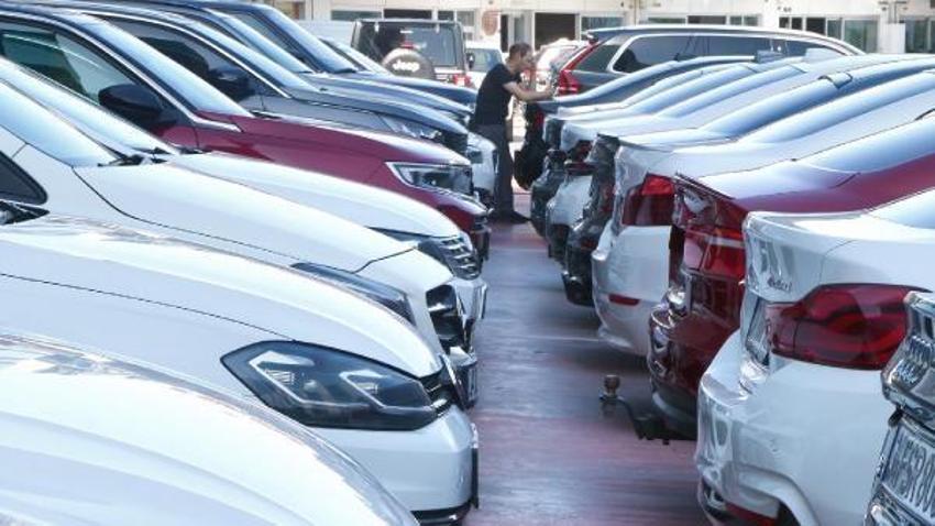 İkinci el arabada fiyat kısıtlaması başladı! Araba fiyatlarını görenler şok oldu, işte son durum