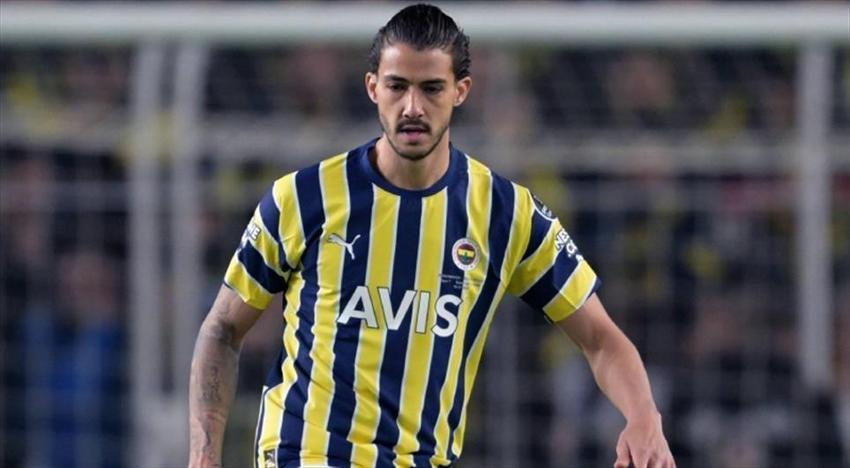 6 ay önce transfer tekliflerini reddetmişti! Şimdi ne Ali Koç yüzüne bakıyor ne de Dursun Özbek