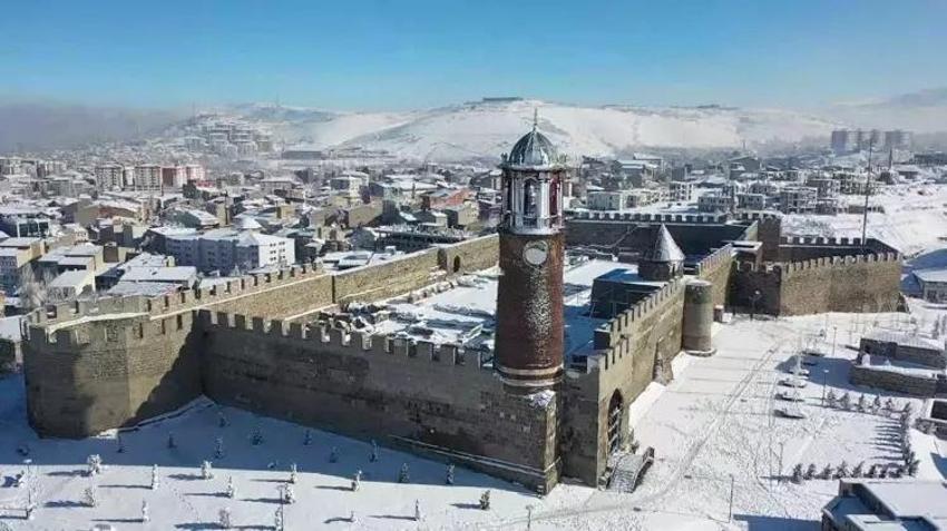 İstanbul'da yaşayanlar memleketlerine dönseydi Türkiye'nin en kalabalık ili hangisi olurdu? İlk sırayı kimse tahmin edemedi