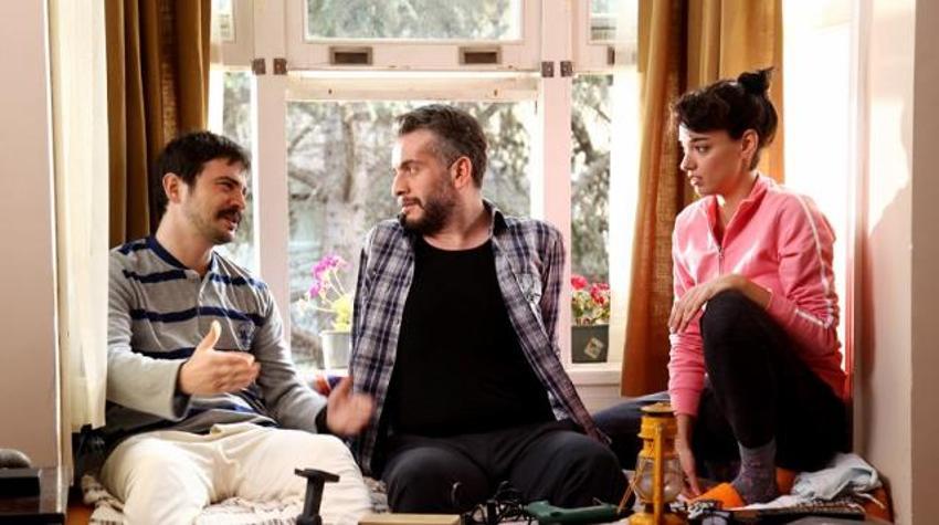Ahmet Kural ve Çağla Gizem Şahin evlendi! Eşine övgüler yağdırdı