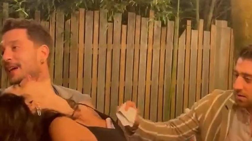 Kimseye aldırış etmeden üstsüz güneşlenmişti! Sebebi ortaya çıktı