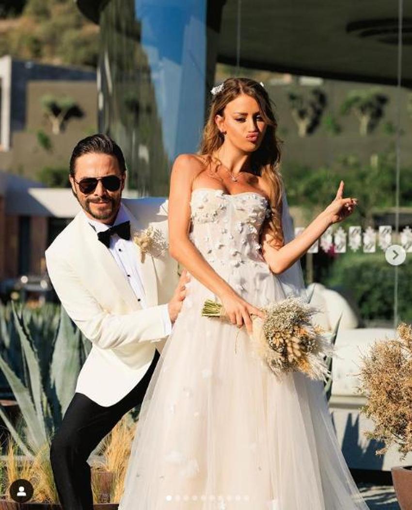 Ahmet Kural ile Çağla Gizem Şahin'den düğün sonrası romantik kareler