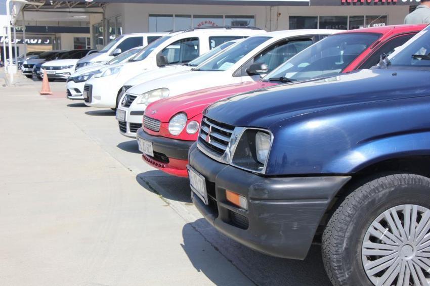 İkinci el ve sıfır arabada yeni fırsatçılık! ‘Başka bir hesaba para attırıyorlar'