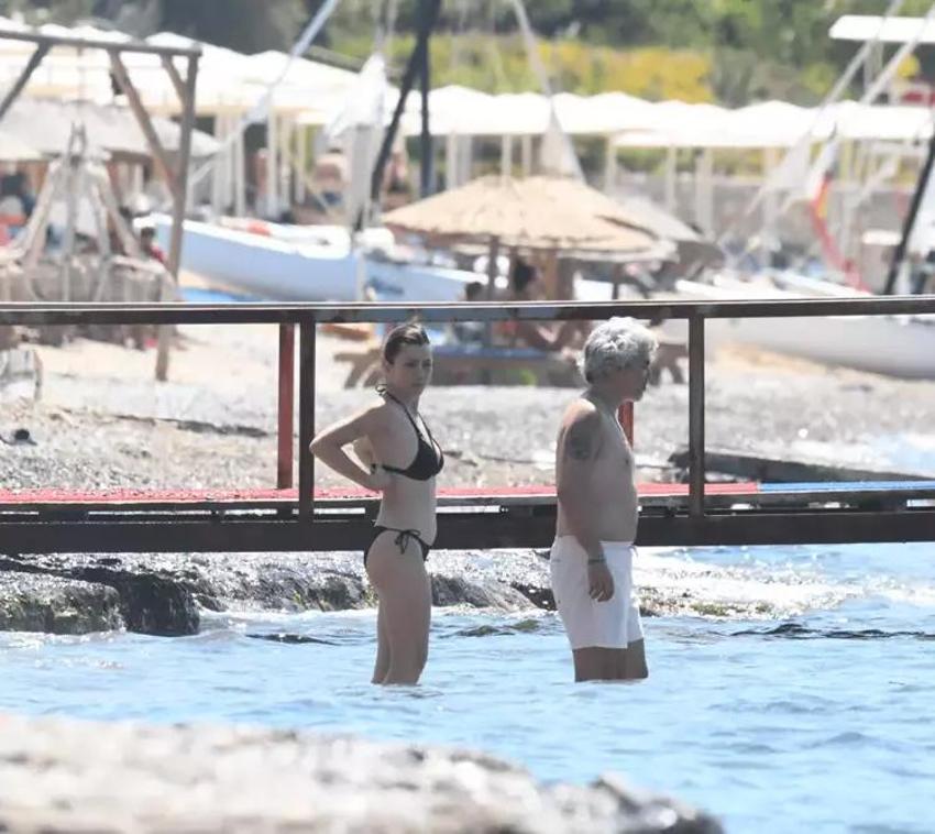 Gökçe Bahadır ve Emir Ersoy'un mütevazı tatili! Deniz molası verdiler