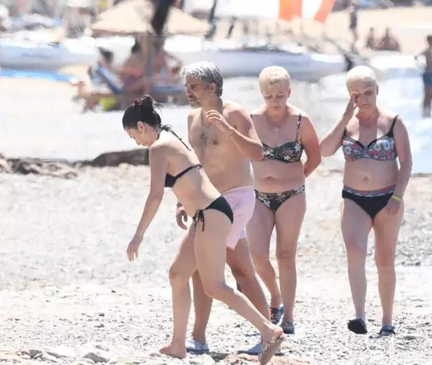 Gökçe Bahadır ve Emir Ersoy'un mütevazı tatili! Deniz molası verdiler