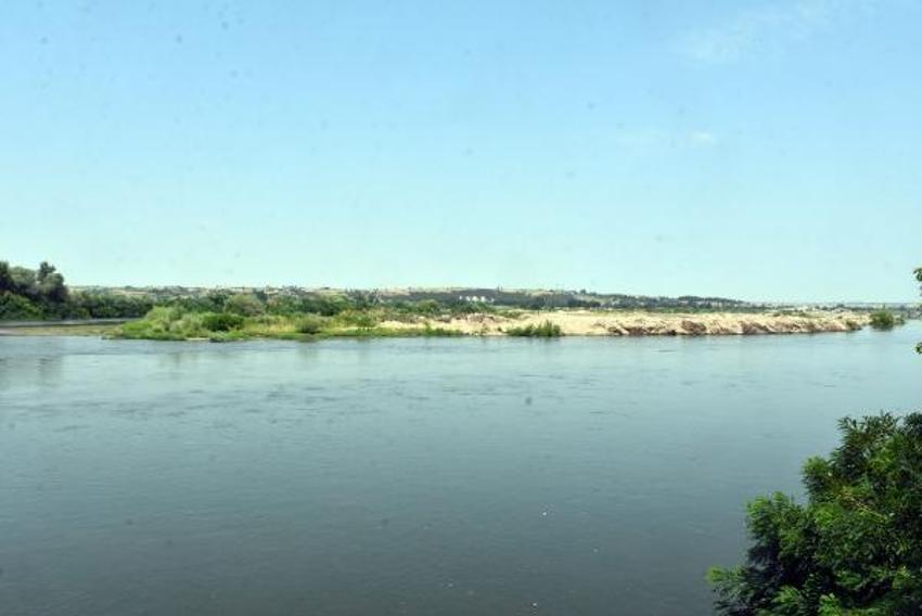 Sıcaklıklar 90 yılın ortalamasının üzerine çıktı! Meriç Nehri, son 5 yılın en düşük seviyesinde akıyor