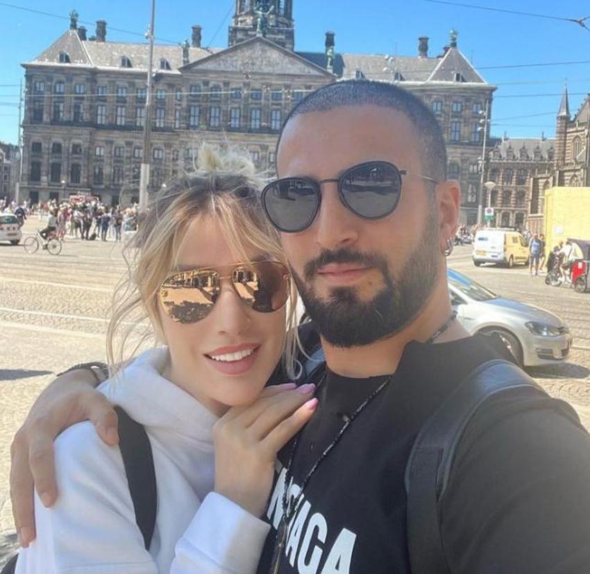 Çağlar Ökten ve 25 yaş büyük eşi Seda Sayan’dan romantik paylaşım: Çiçek karım!