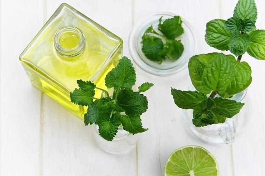 Güneş geçmesini evde tedavi ediyor! Göğüs ve kulak arkasına sürün, ertesi gün ayağa kalkın!