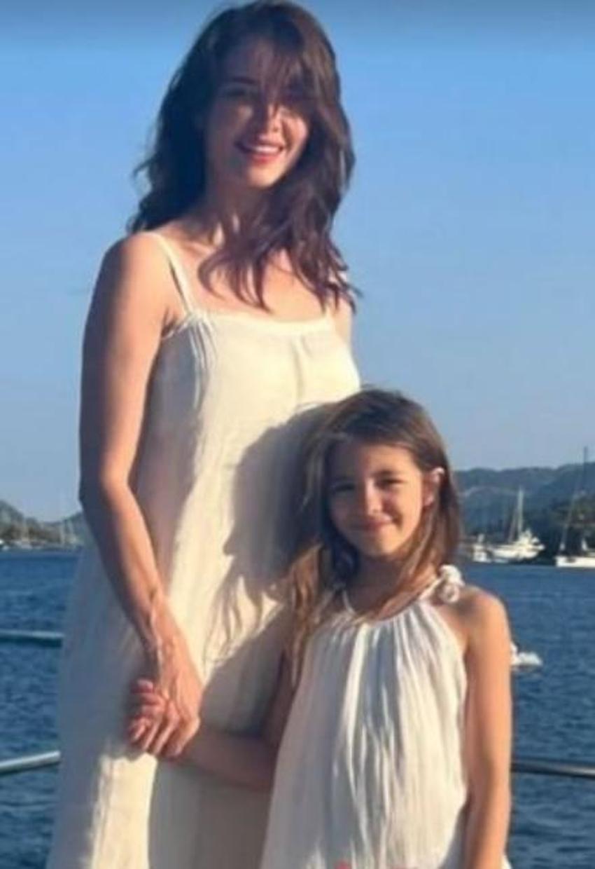'Botoksum yok' diyen Nefise Karatay'a Demet Akalın'dan bomba yanıt!