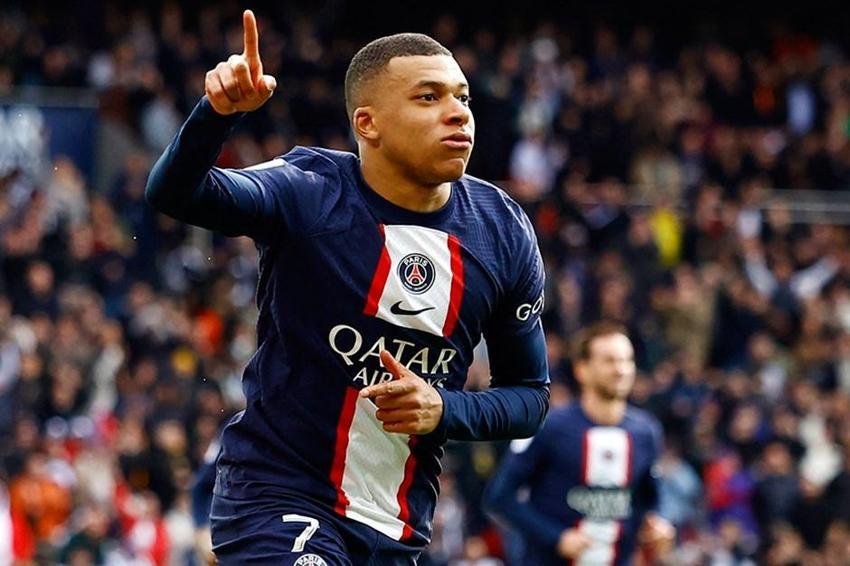 Giannis Antetokounmpo'un Mbappe paylaşımı o kadar çok beğenildi ki...