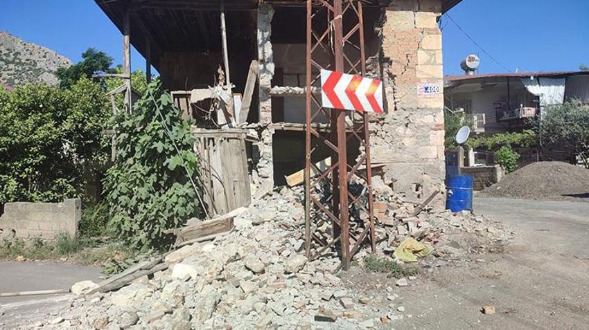 Adana depremi sonrası uyardı: Fayın kırılmasını bekliyoruz, her an olabilir