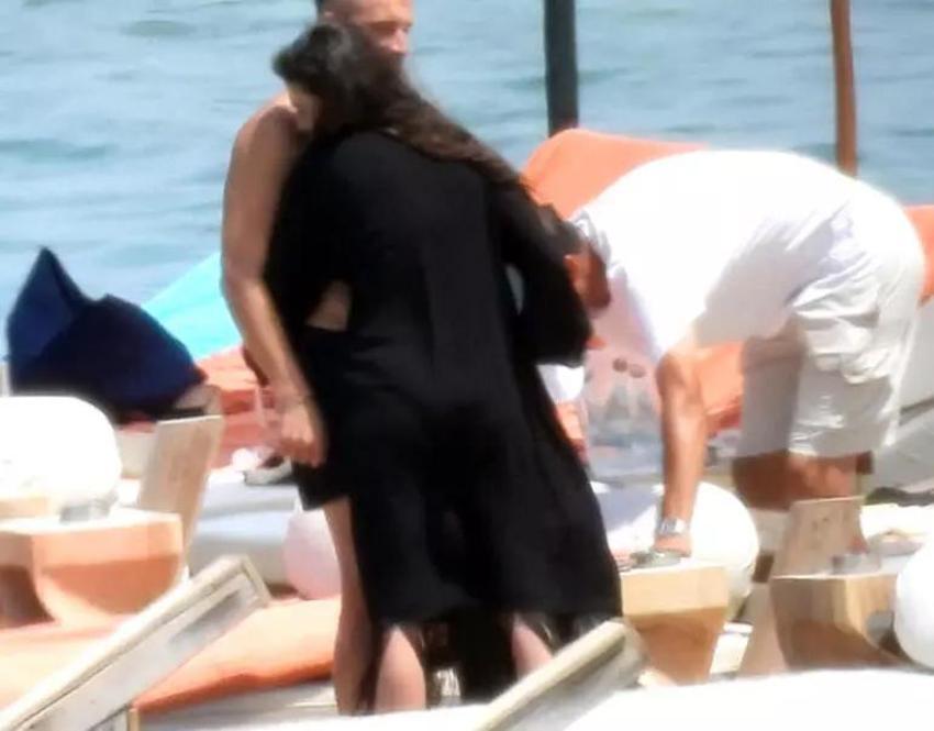 Dilara Aksüyek ve sevgilisi sarmaş dolaş! 'Demek ki hiç aşık olmamışım'