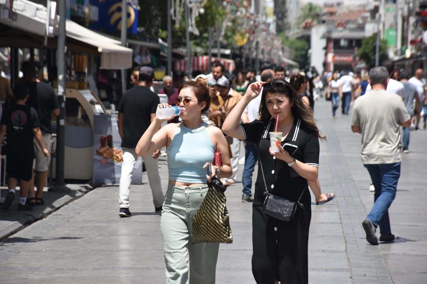 Çocuklar için tehlikeli saatler açıklandı! ‘Dışarı çıkarmayın’