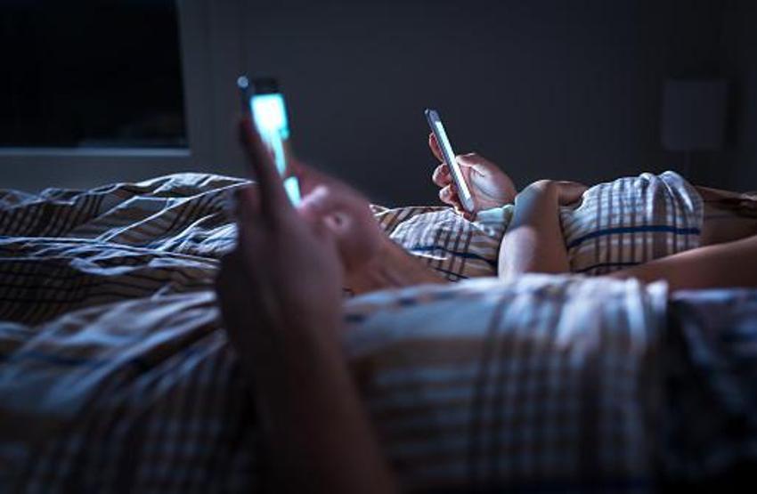 Cep telefonu ve WhatsApp kullanımıyla ilgili kritik uyarı geldi! Nomofobiye sebep oluyor