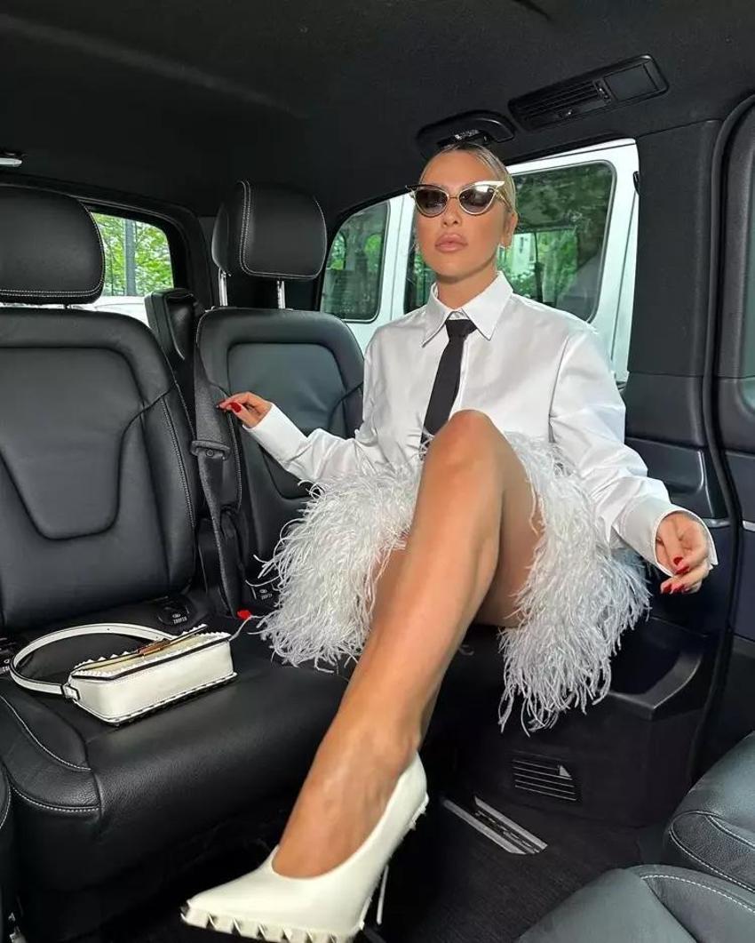 Hadise'nin leopar tercihi! Sosyal medya ikiye bölündü