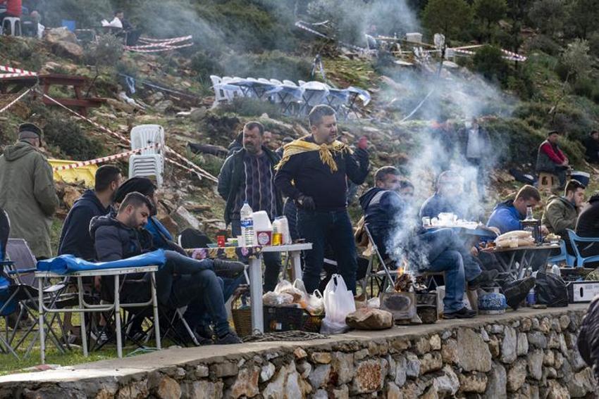Mangaldaki tehlike! Bu şekilde yapılmazsa et yerine zehir yiyoruz: Et ve tavuğun farkını açıkladı