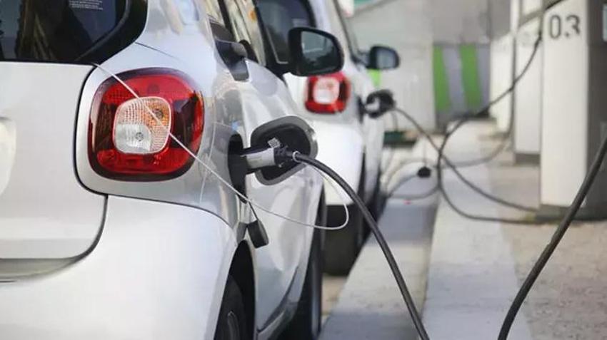 Satışlar 5 kat arttı! Benzinli mi, elektrikli mi? Ucuza geliyor, işte yakıt miktarı